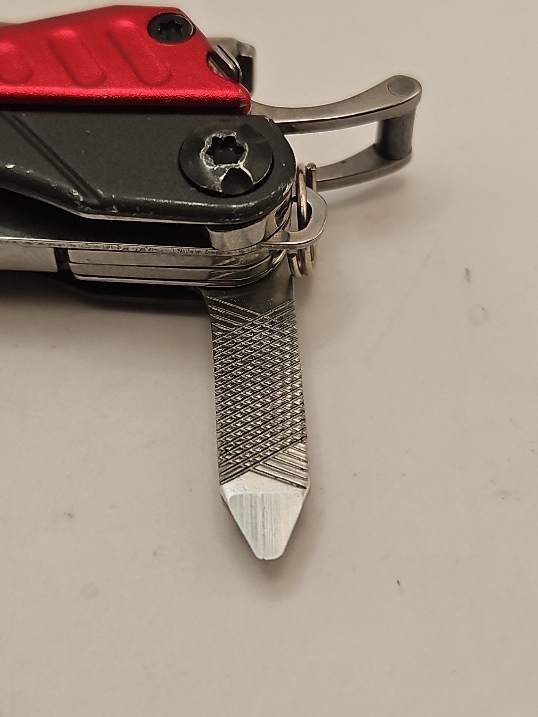 Gerber Dime Red compact multi-tool
