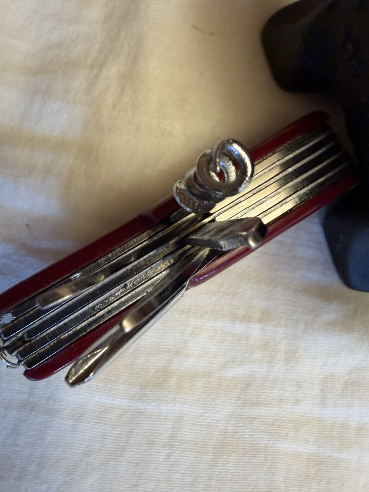 Pocket Knife Multi Tool / Utility Camping Hicking