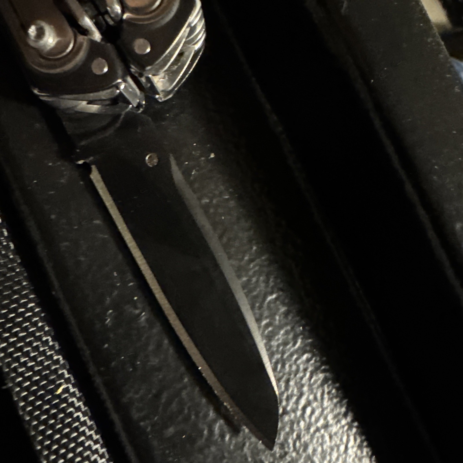 Leatherman ARC Premium Multitool – MagnaCut Blade – Excellent Condition