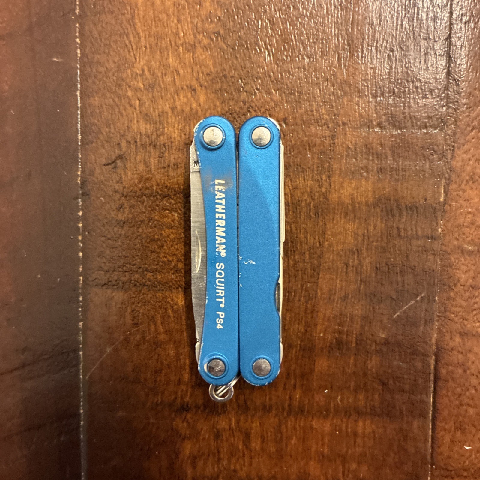 Leatherman Squirt PS4 Multi Tool, Knife, Pliers – Blue – Excellent