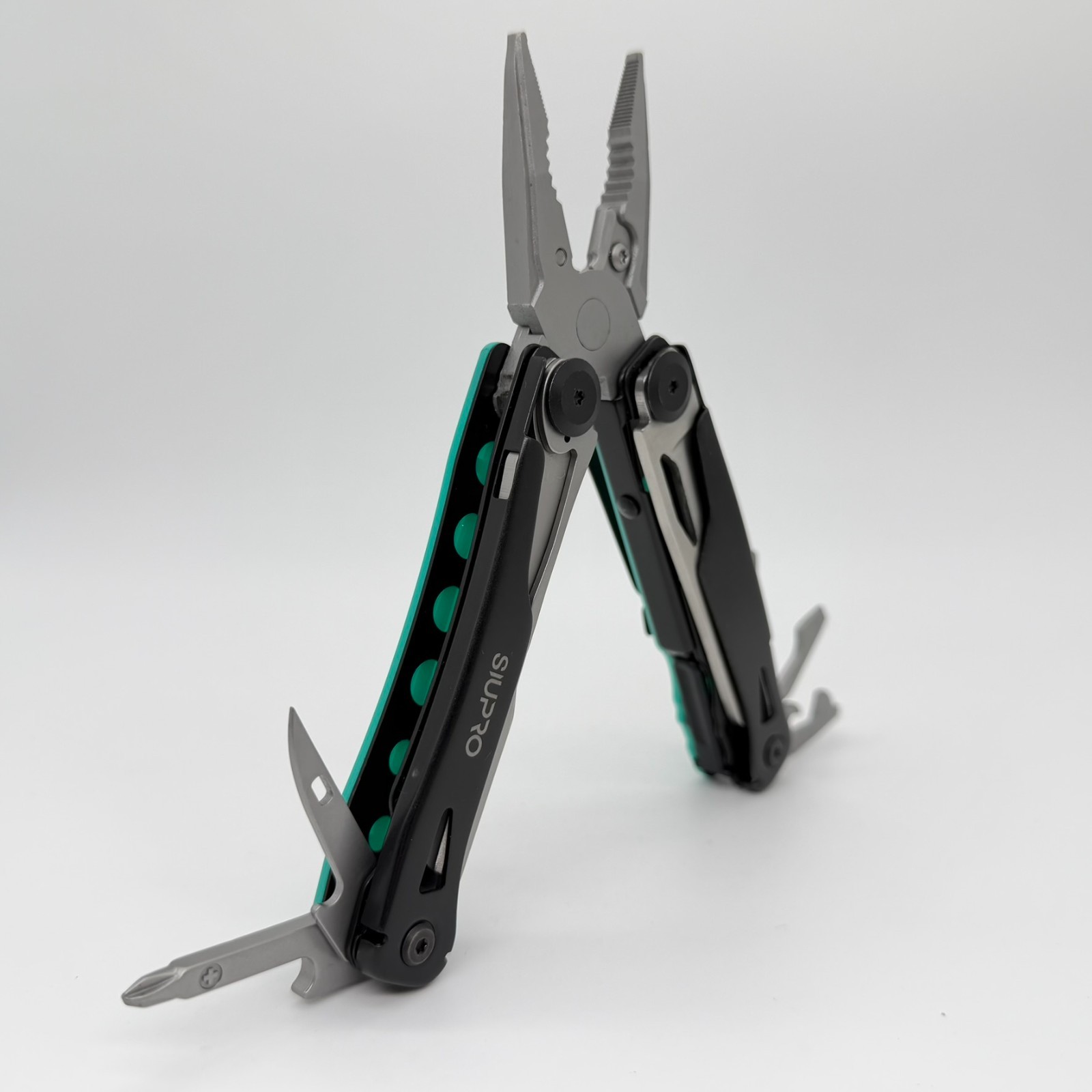 SIUPRO 18-in-1 Tactical Multi-Tool Black Stainless Steel Folding Pliers Sheath