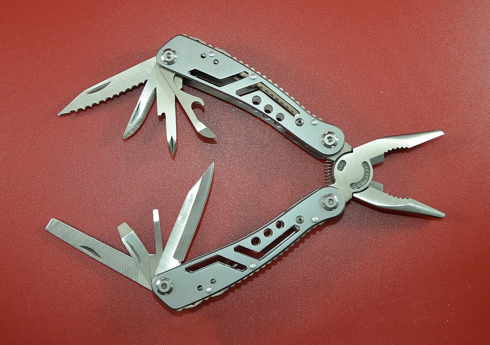 Multitool Pocket Pliers 14-in-1 Multipurpose Folding Multi Tool Set