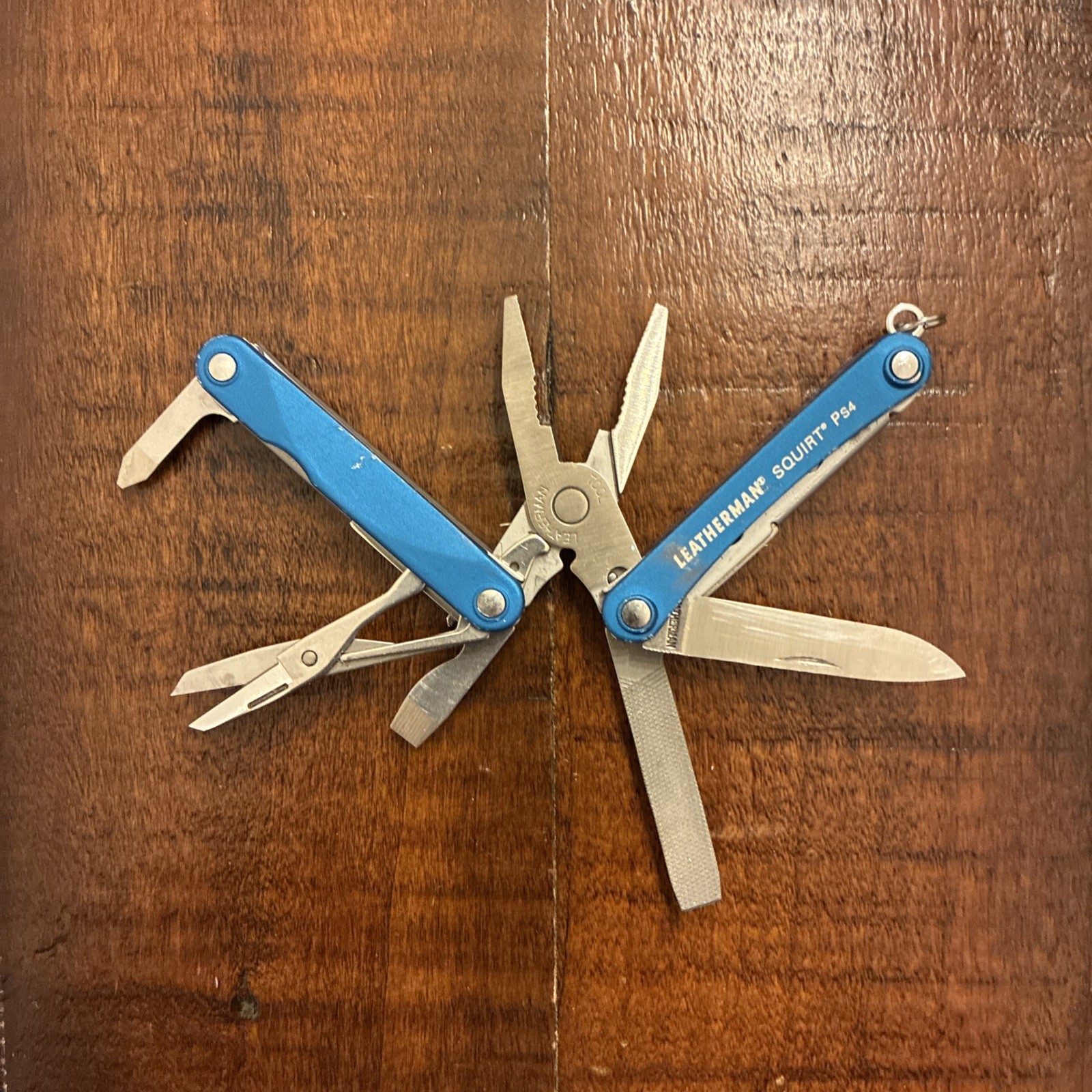 Leatherman Squirt PS4 Multi Tool, Knife, Pliers – Blue – Excellent