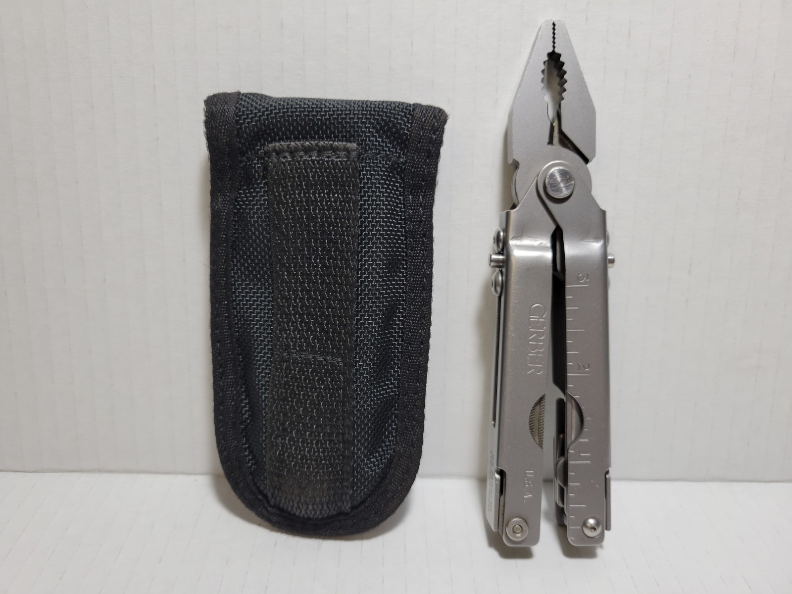 Vintage Gerber Multi Plier Tool Patent 5142721/5142844 with Sheath USA
