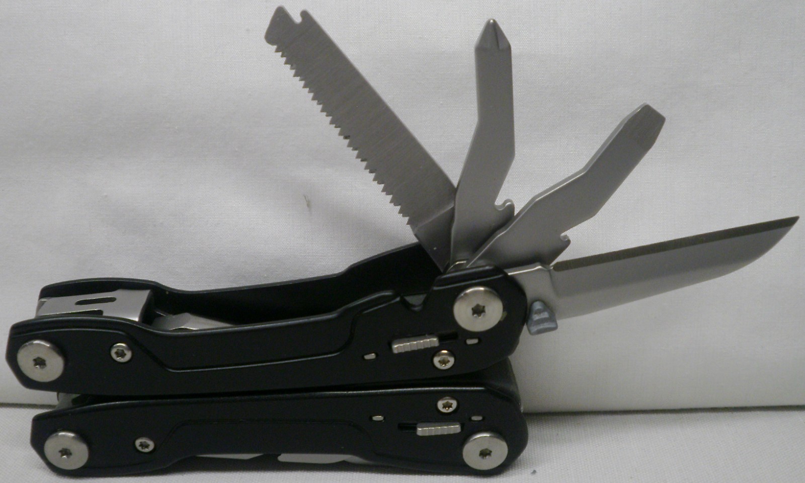 Folding Pocket Multi Tool Pliers Pocket Knife Scissors Can Opener Screwdriver