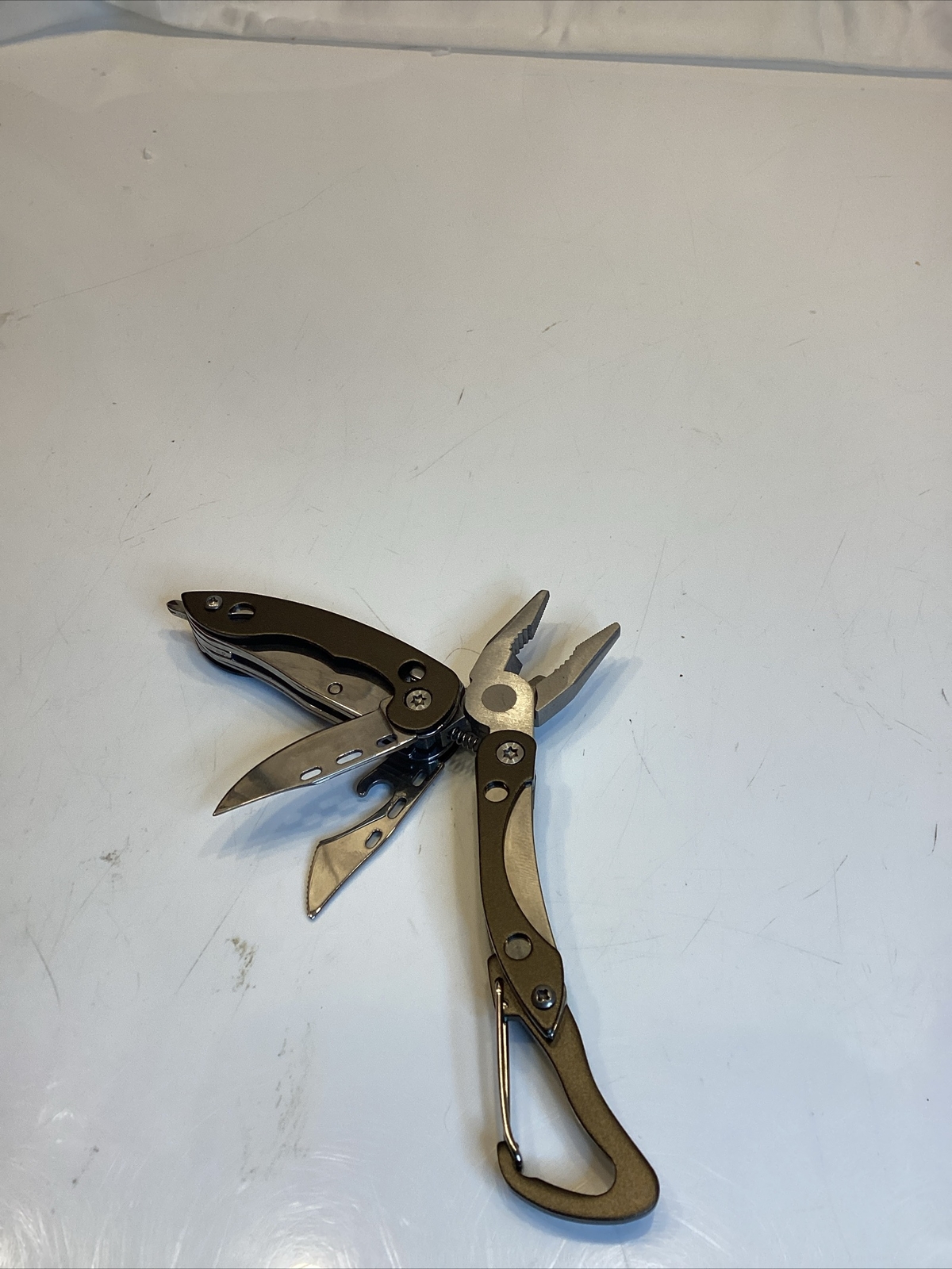 NEW Mini Multitool Multi Tool, Hoffman Richter SKU- TWMULTI with Black Case #A1