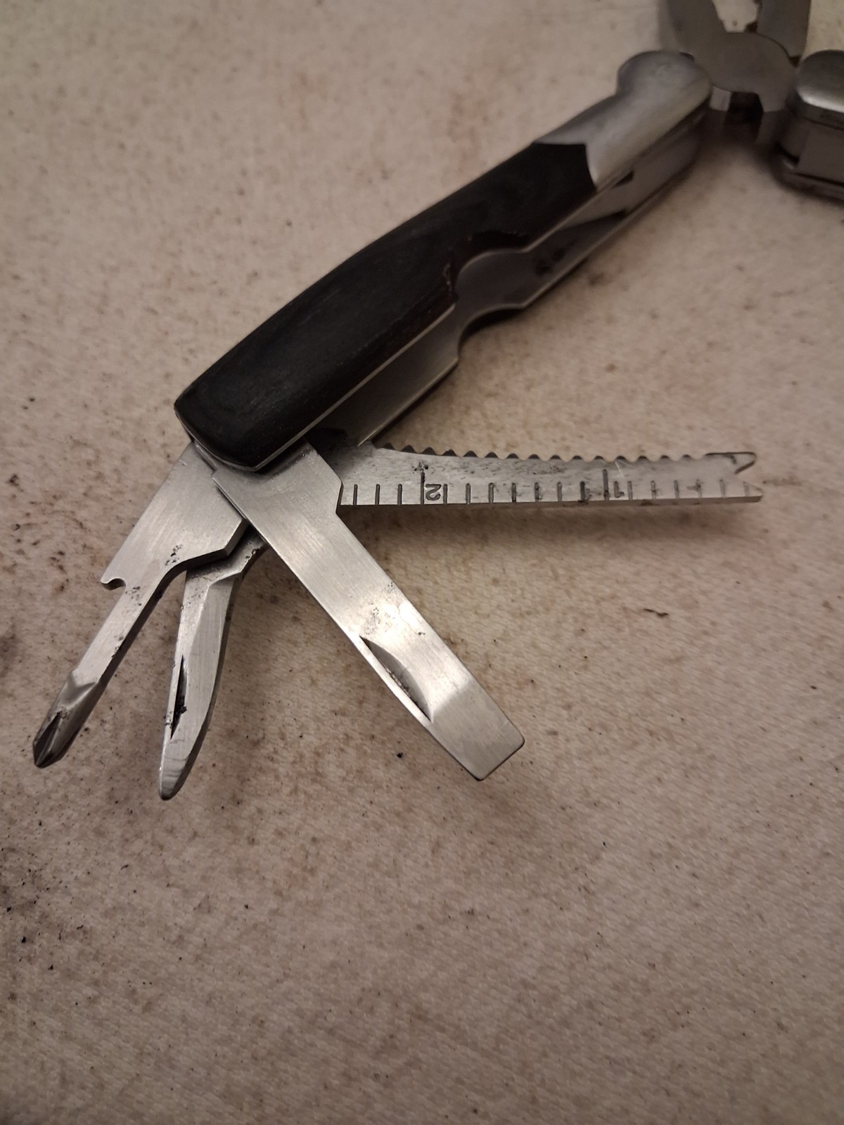 Multi Pocket Tool. Knife, Saw, Slot Tip, Phillips, Can Opener, Measure, Cut,…