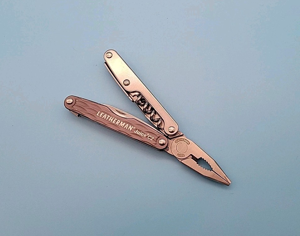 Leatherman JUICE C2 Multi-Tool – Dated 0214 – Textured Gray – Knife *Retired*