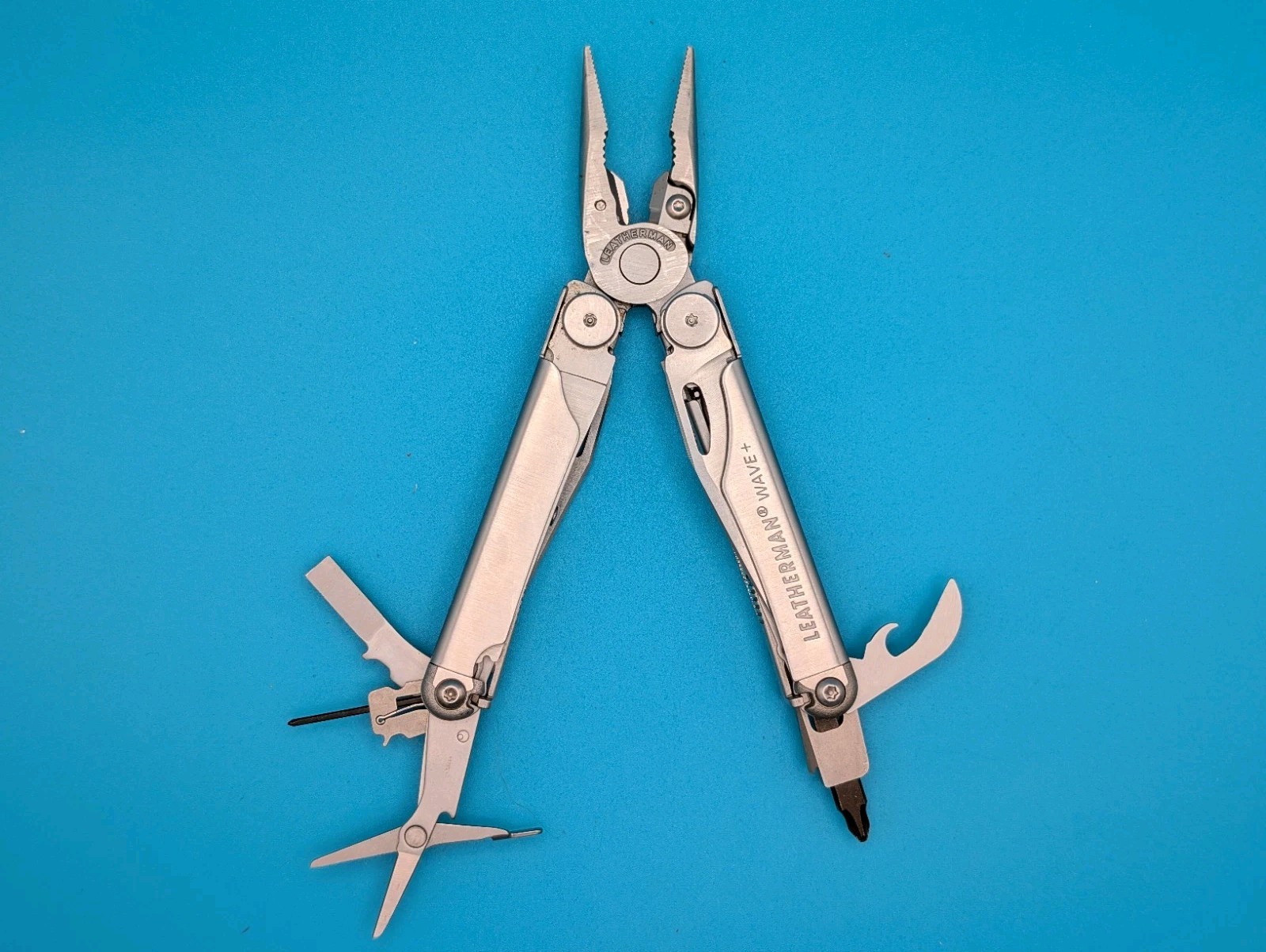 Leatherman Wave Plus + Multi-Tool! FAST SHIPPING! EXCELLENT