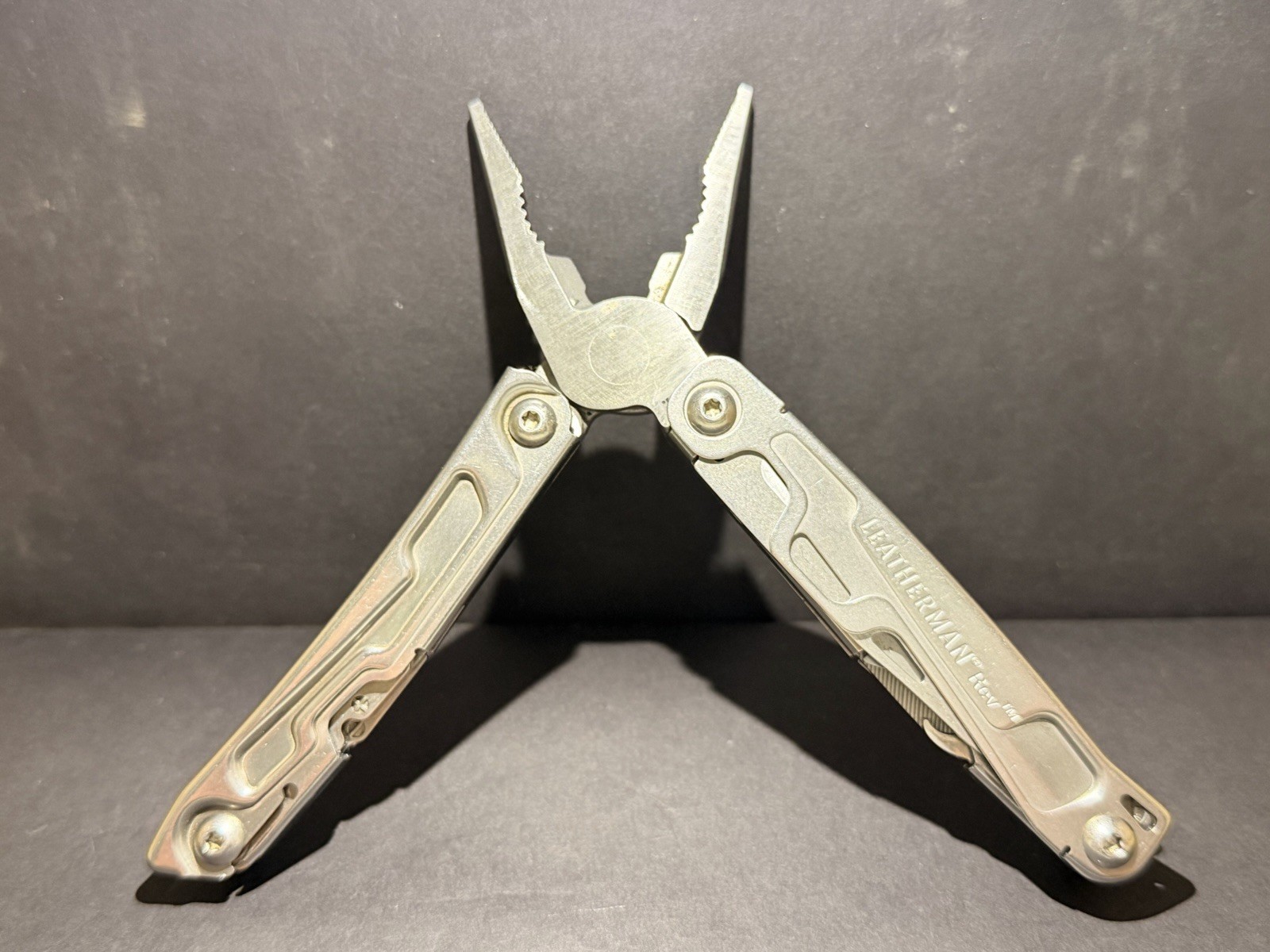 Leatherman Rev Multi-Tool