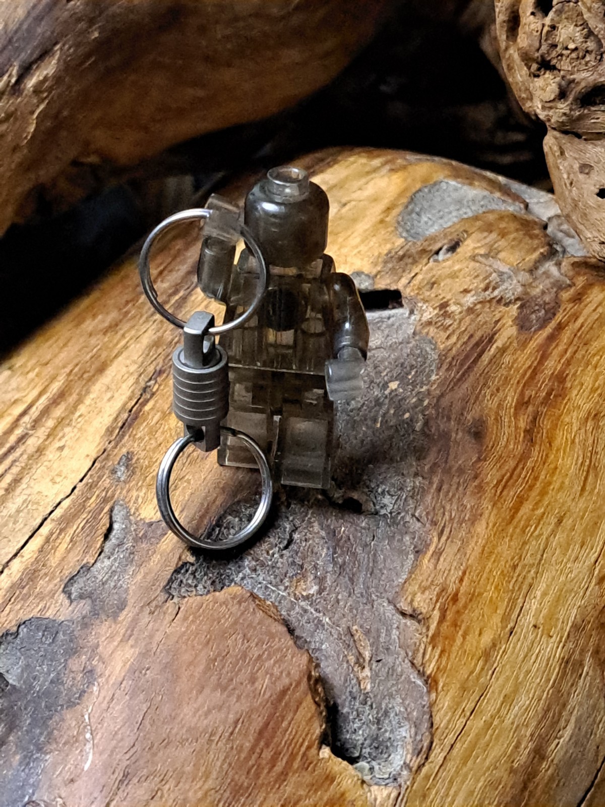 Pro Mini Series Titanium Swivel With 15mm Titanium Keyrings