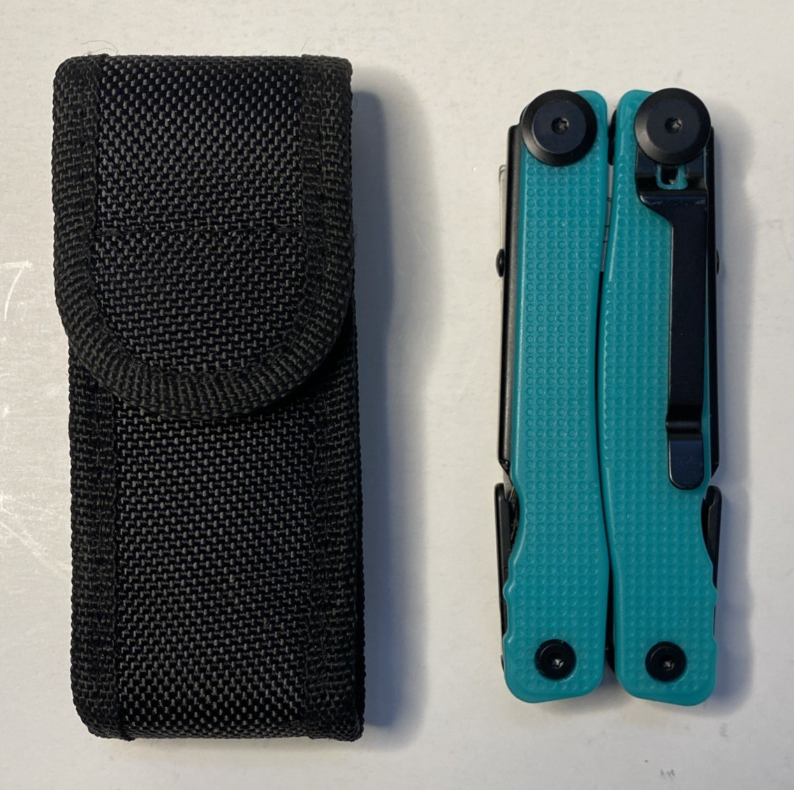 SIUPRO Multi Tool Folding Pliers with Sheath Compact Utility Tool Teal