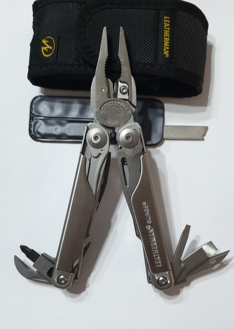 🔥🔥 Leatherman Surge Damascus Blades Rare Mint Multi Tool Rare