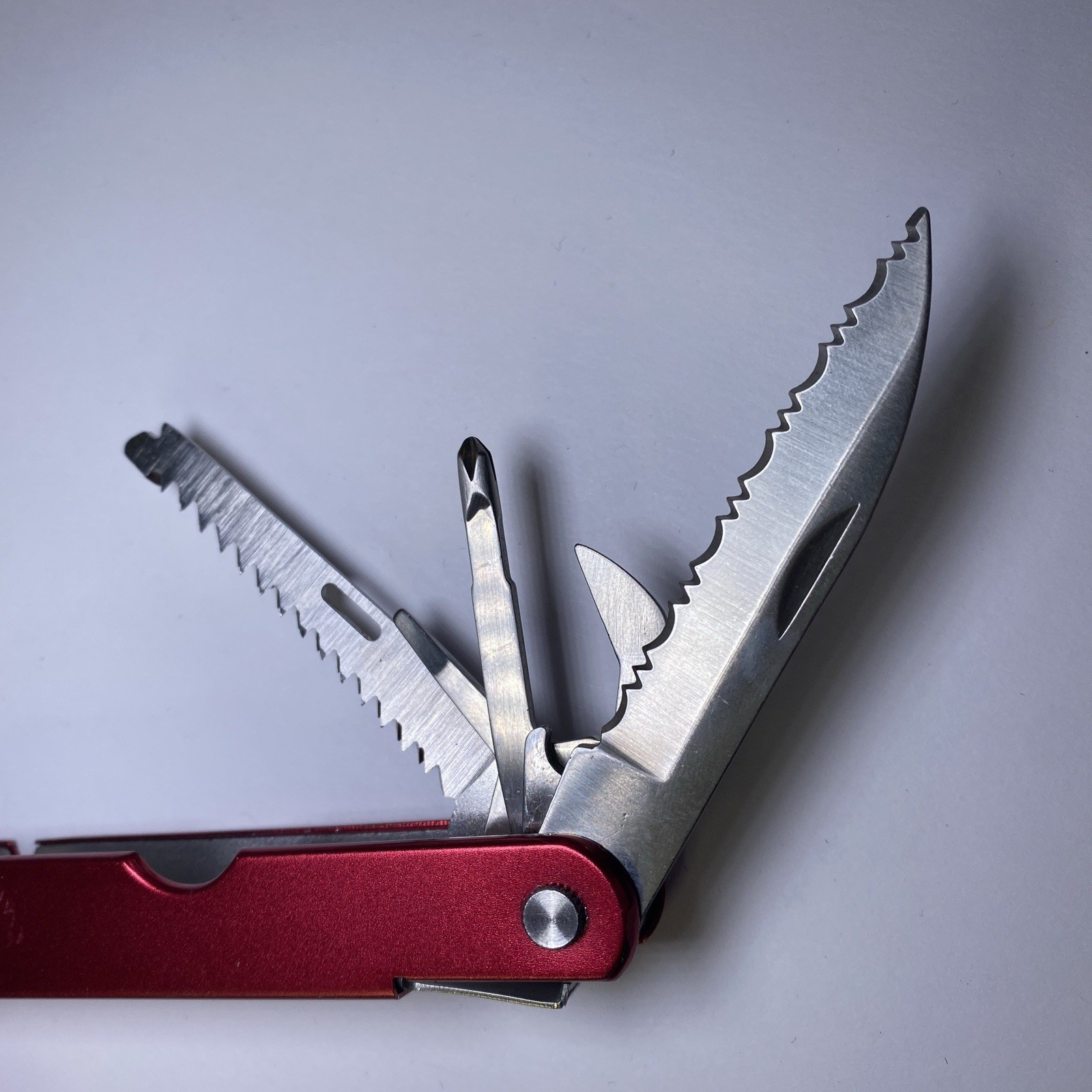 Durabuilt Multi Tool with Pliers red 11 tools 4.5″ 11 blades