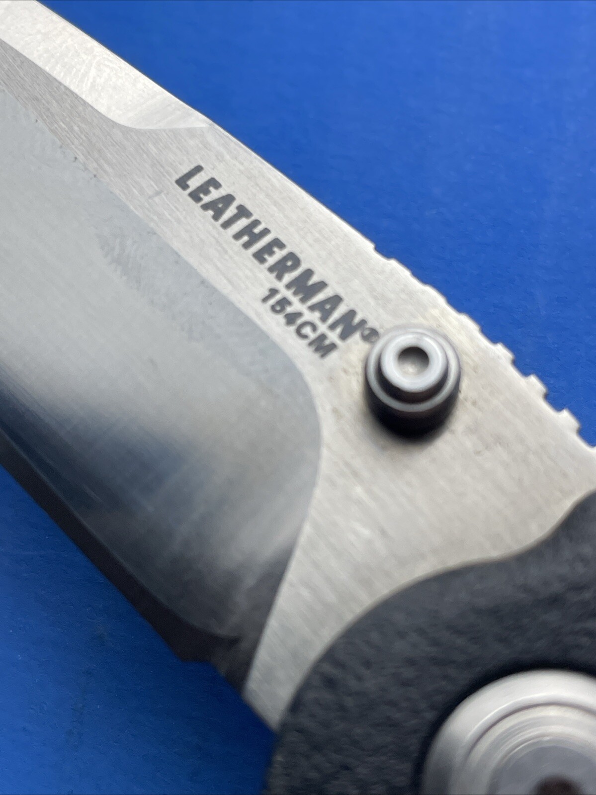 Rare! Leatherman K500X Knife-Multitool 154CM Folder Lockback Knife w/Carabiner