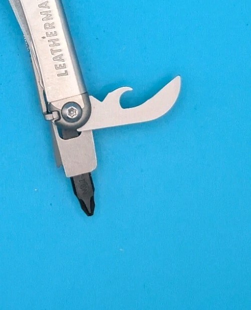 Leatherman Wave Plus + Multi-Tool! FAST SHIPPING! WITH SHEATH! EXCELLENT