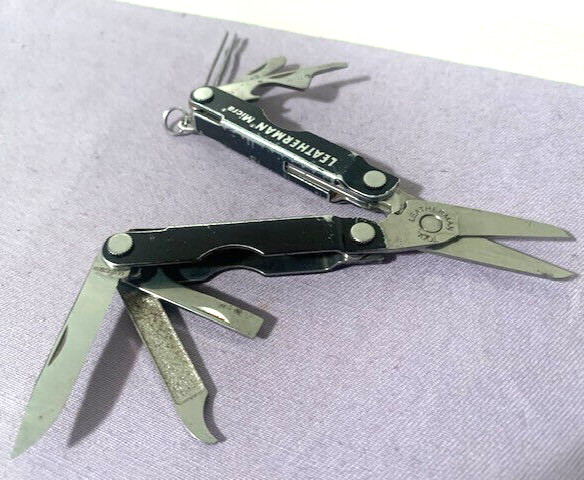 OEM Leatherman Micra Black Keychain Pocket Stainless MultiTool Knife USA ~~ Good