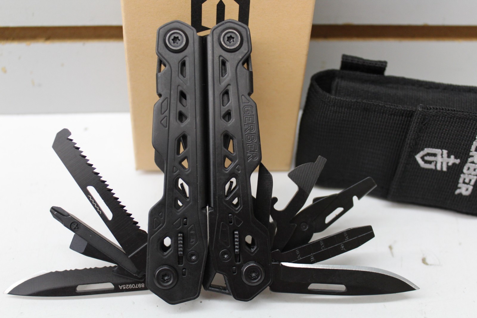 Gerber Truss Multitool Black with Multi-Position Sheath 30-001779 NEW FREE SHIPP