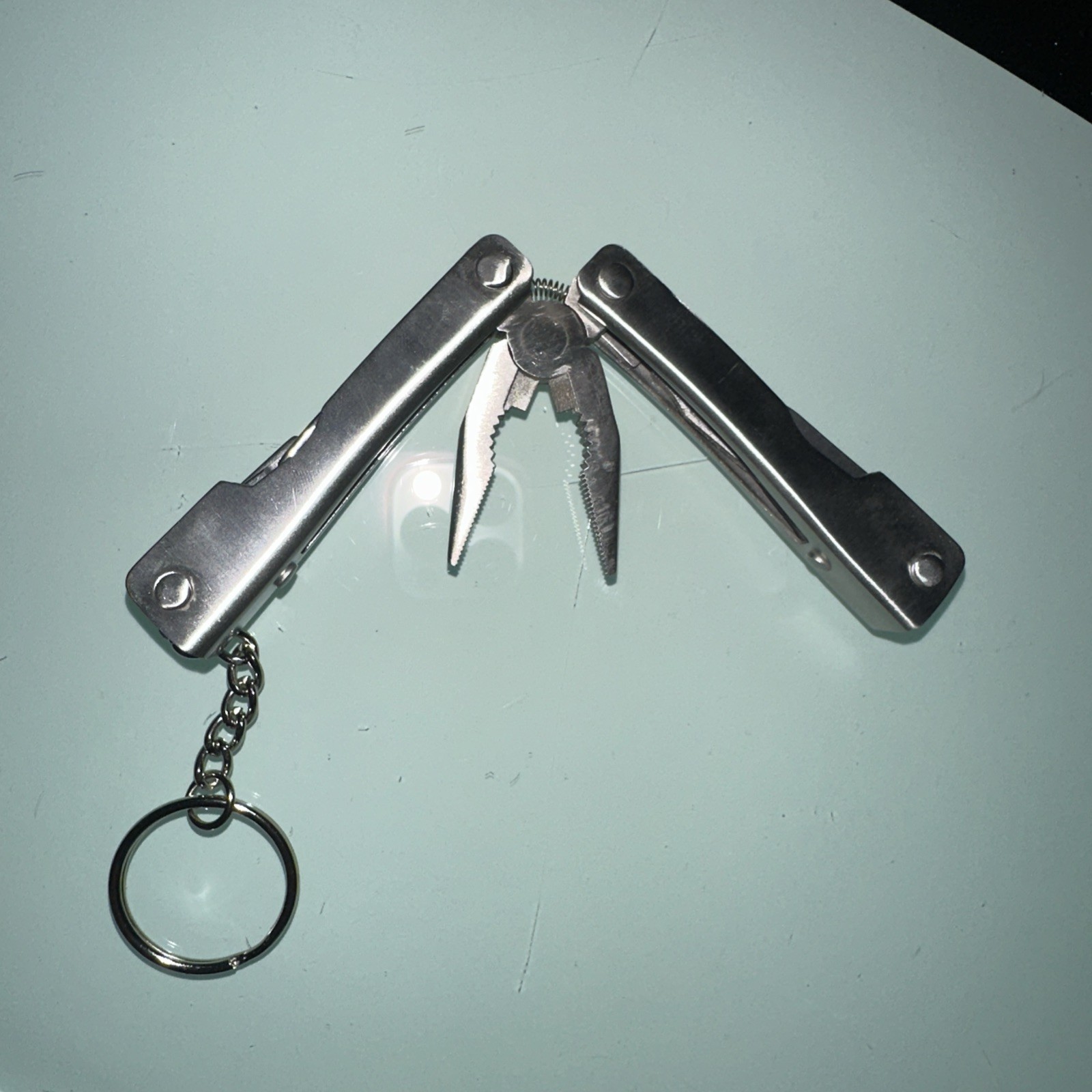 Multitool Function Keychain ￼