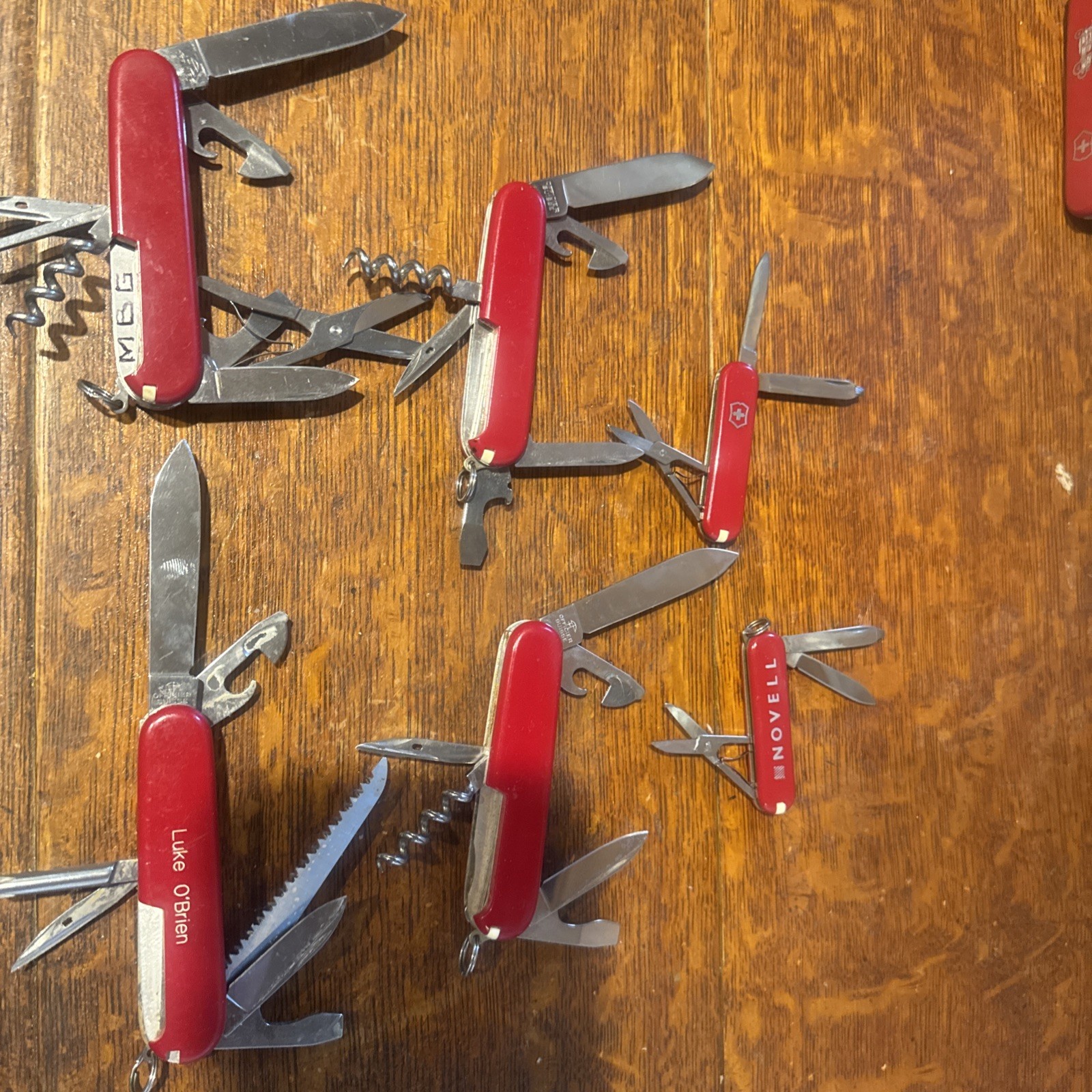 Victorinox Swiss Army Knives And Scissors Microsoft, Novell Collectors Lot