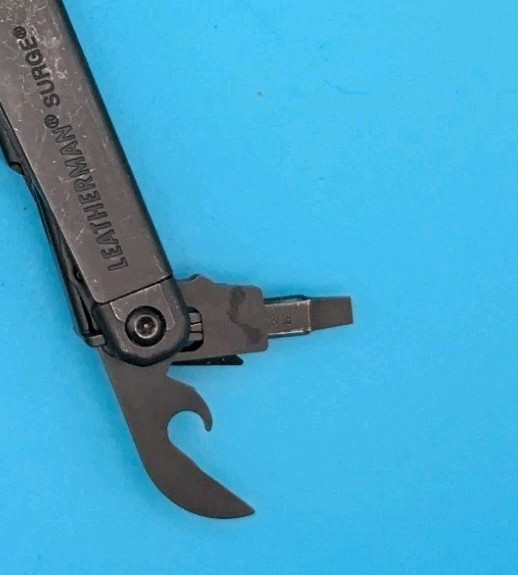 Leatherman Surge Heavy Duty Multi-Tool! GOOD WORKING CONDITION! BLACK OXIDE!