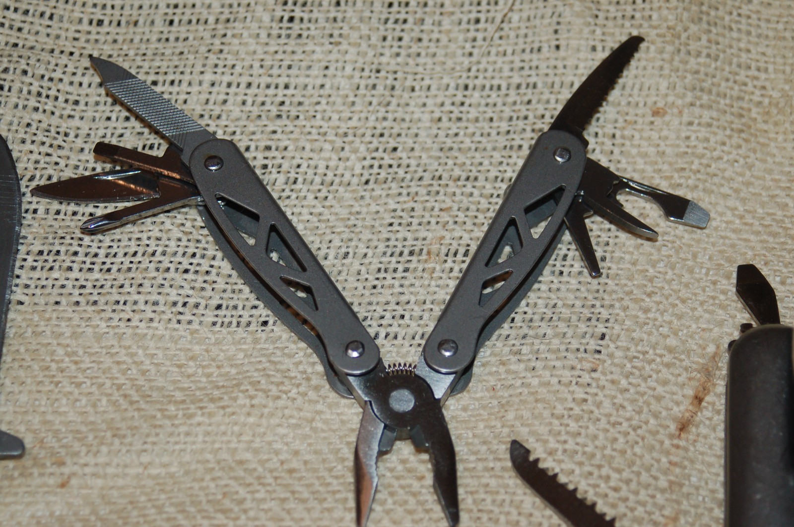 EDC LOT KNIFE MULTI TOOLS W BONUS GK23 KNIFE MICRO MULTI TOOL POCKET KNIFE READ