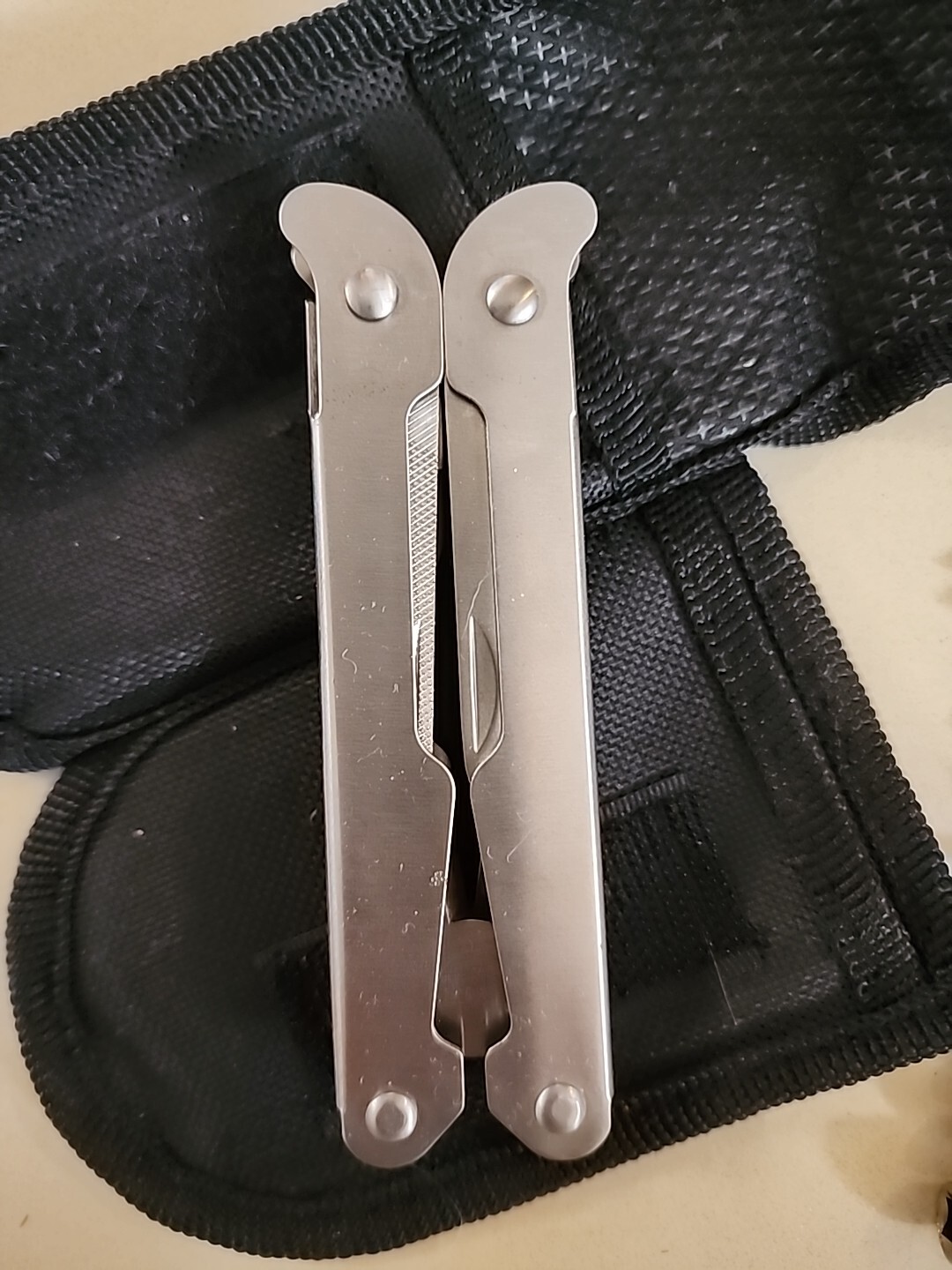 Multitool With Case And Screwdriver Bits Belt Loop Black Fabric