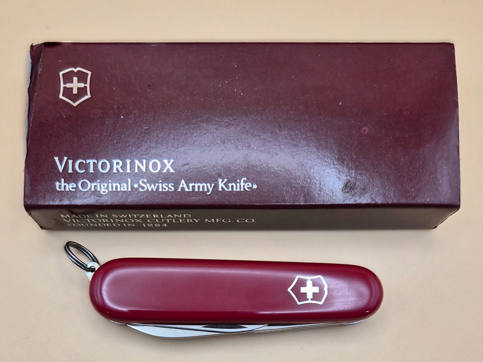 Victorinox RECRUIT Swiss Army Knife – Good Condition