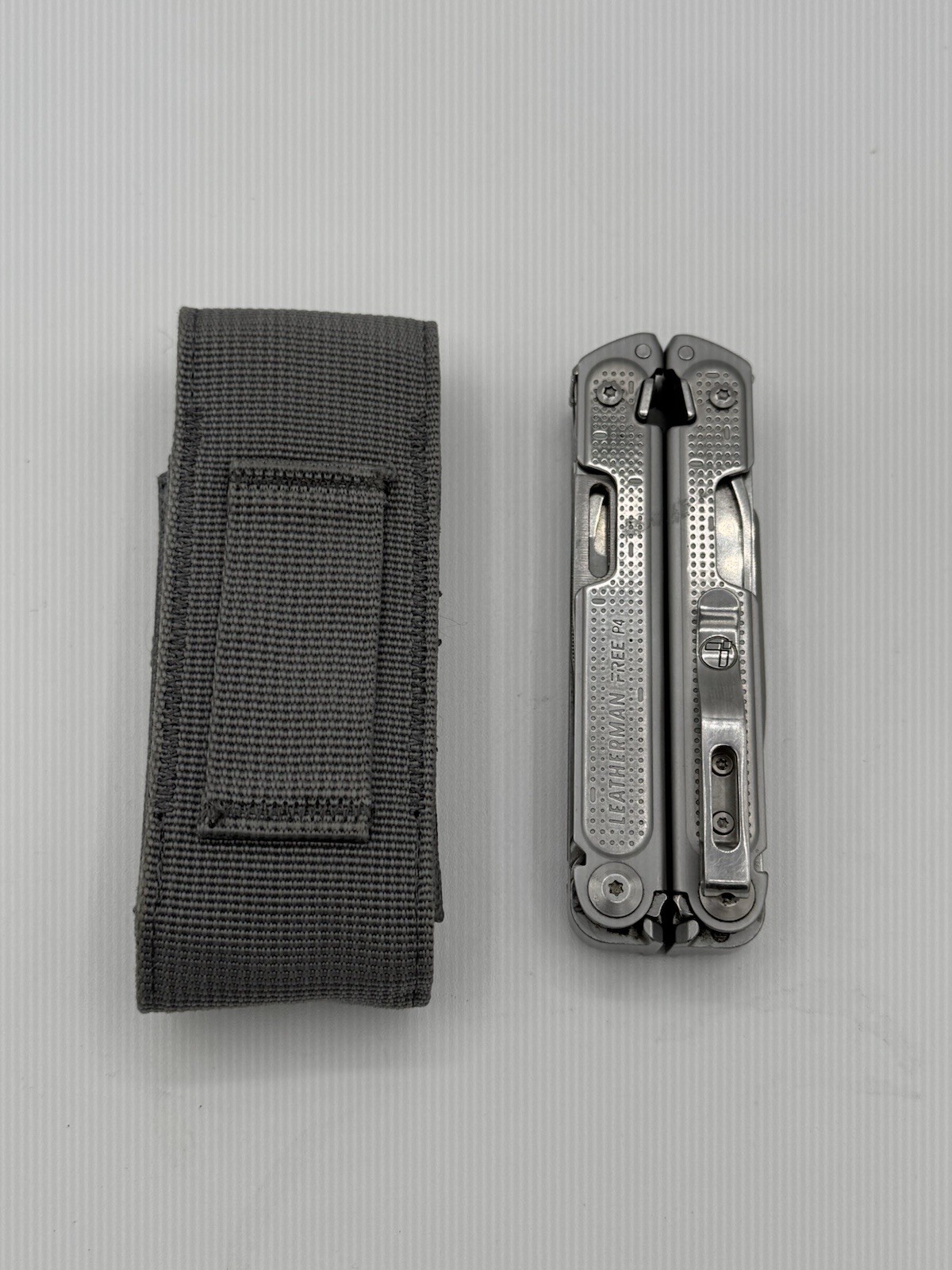 Leatherman FREE P4 Retired Multi Tool Pocket Clip Gray Sheath USA Stainless READ