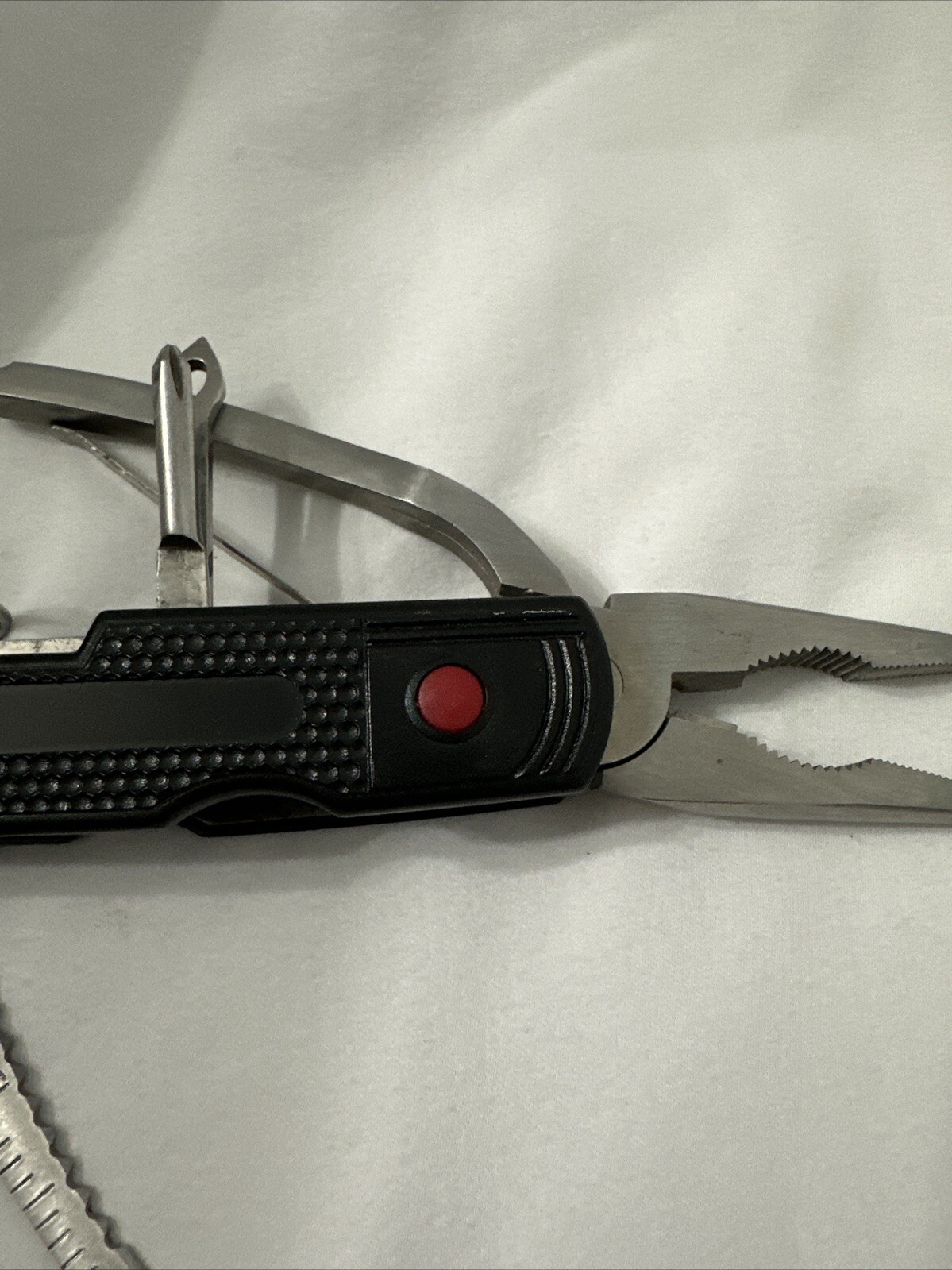 Knife Multi-Tool 8 Function Needle Nose Pliers Screw Driver Scissors Rule