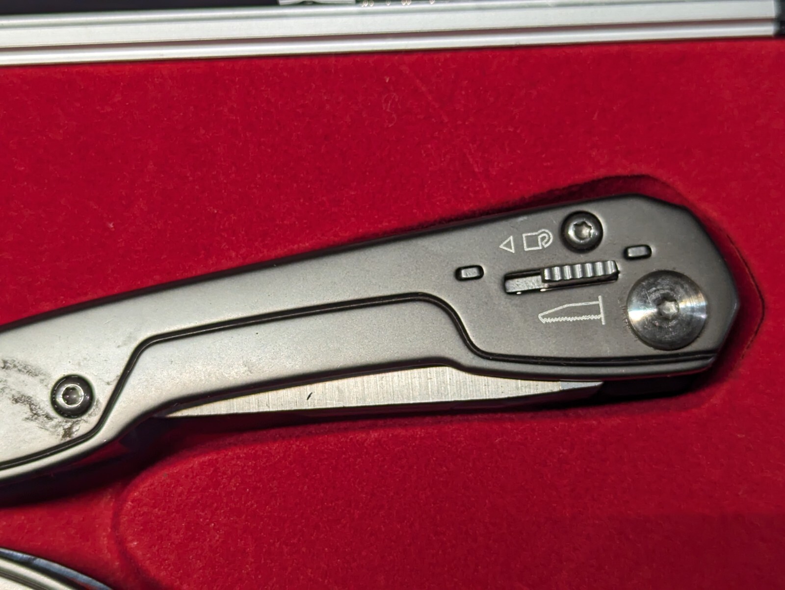 Gerber Multi Pliers & Multi Tool Knife With Hard Case