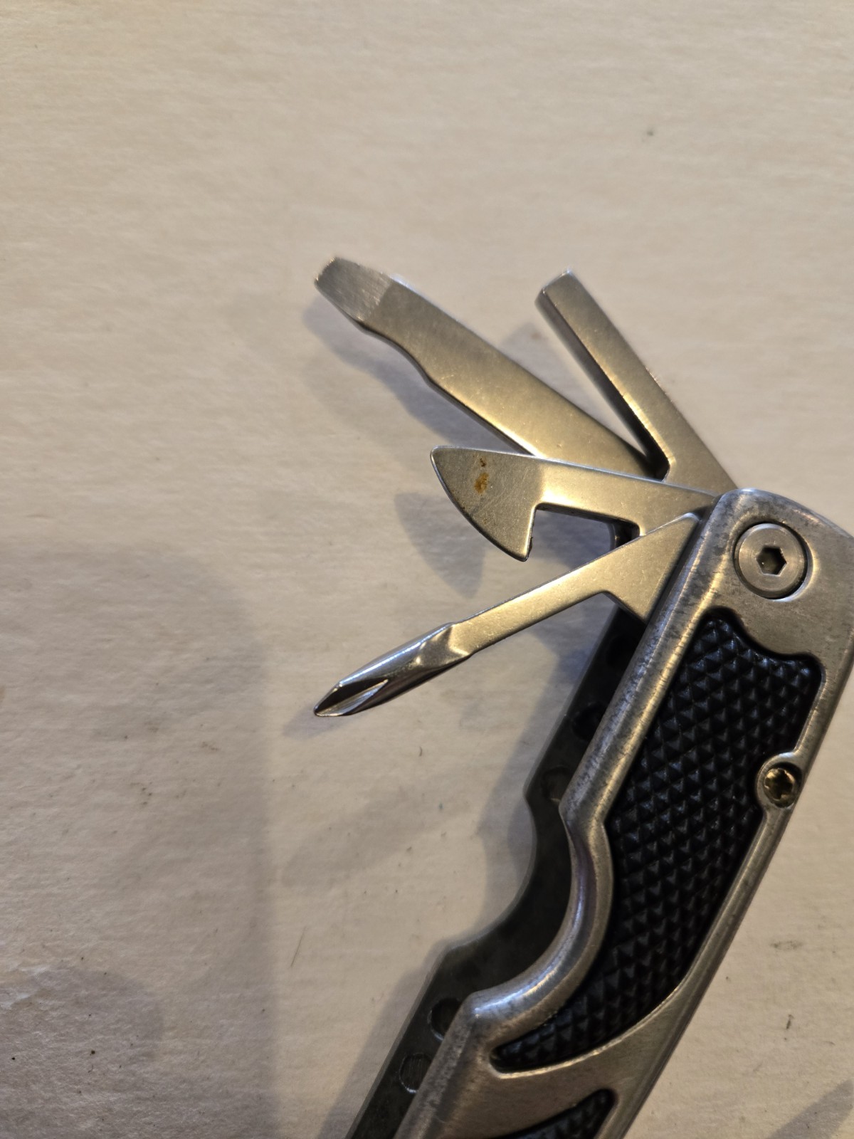 Winchester Combination Multi Tool w/Sheath & Attachments – (TSA Confiscated)