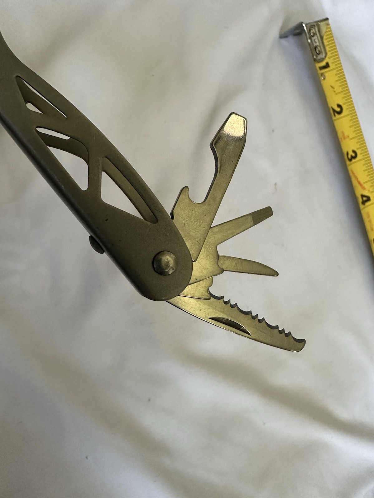 Stainless Steel Pocket Knife Multi-Tool Blade Unbranded Letherman Style 3” Cl