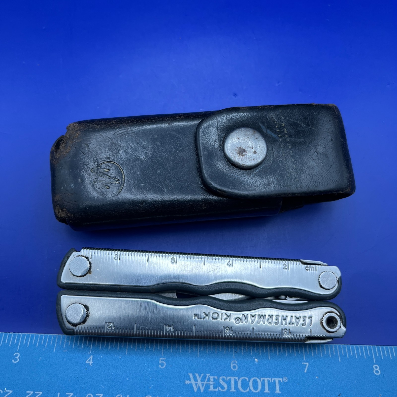 Leatherman Kick Multi-Tool w/ Sheath