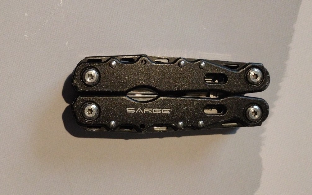Sarge 10 In 1 Black Zytel Stainless Steel Multi Tools in Great Condition