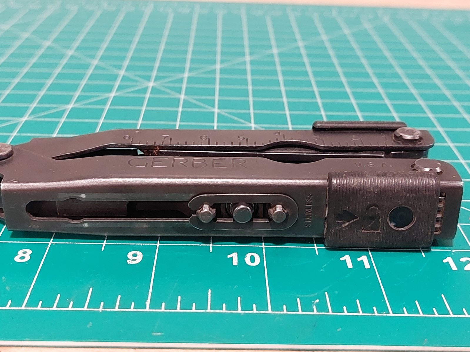 Gerber Multi-plier 600 MP 600 bluntnose Multi Tool Black Fair Shape