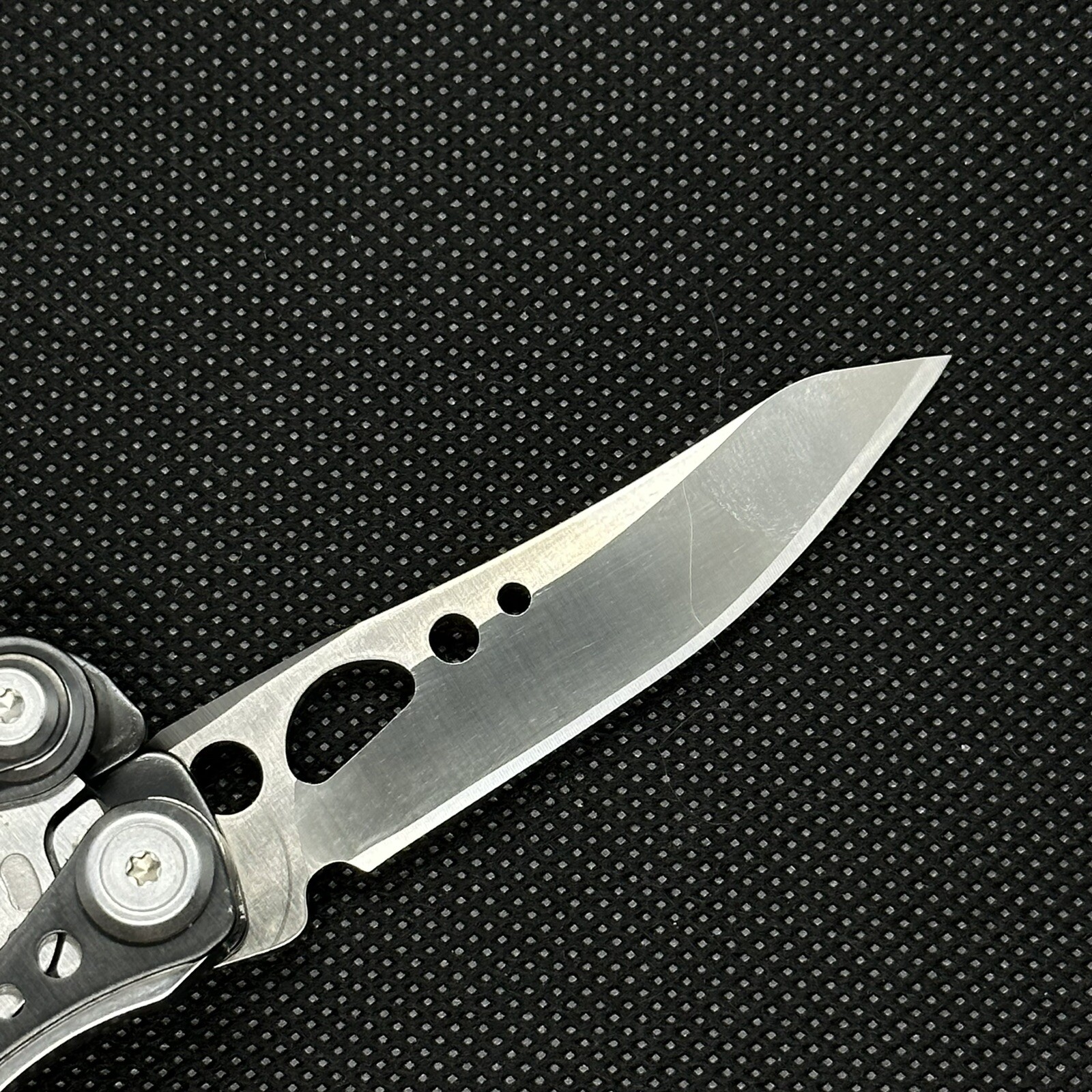 Crescent Productions Leatherman Skeletool CX, hunt, fish, camp, hike, EDC