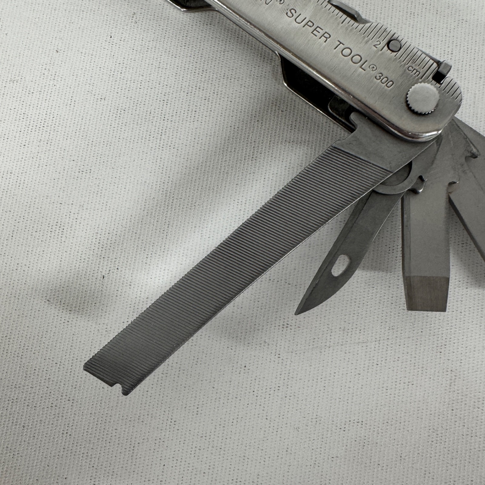 Leatherman Supertool Super Tool 300 Pliers Stainless Steel Multi Tool w/ Sheath