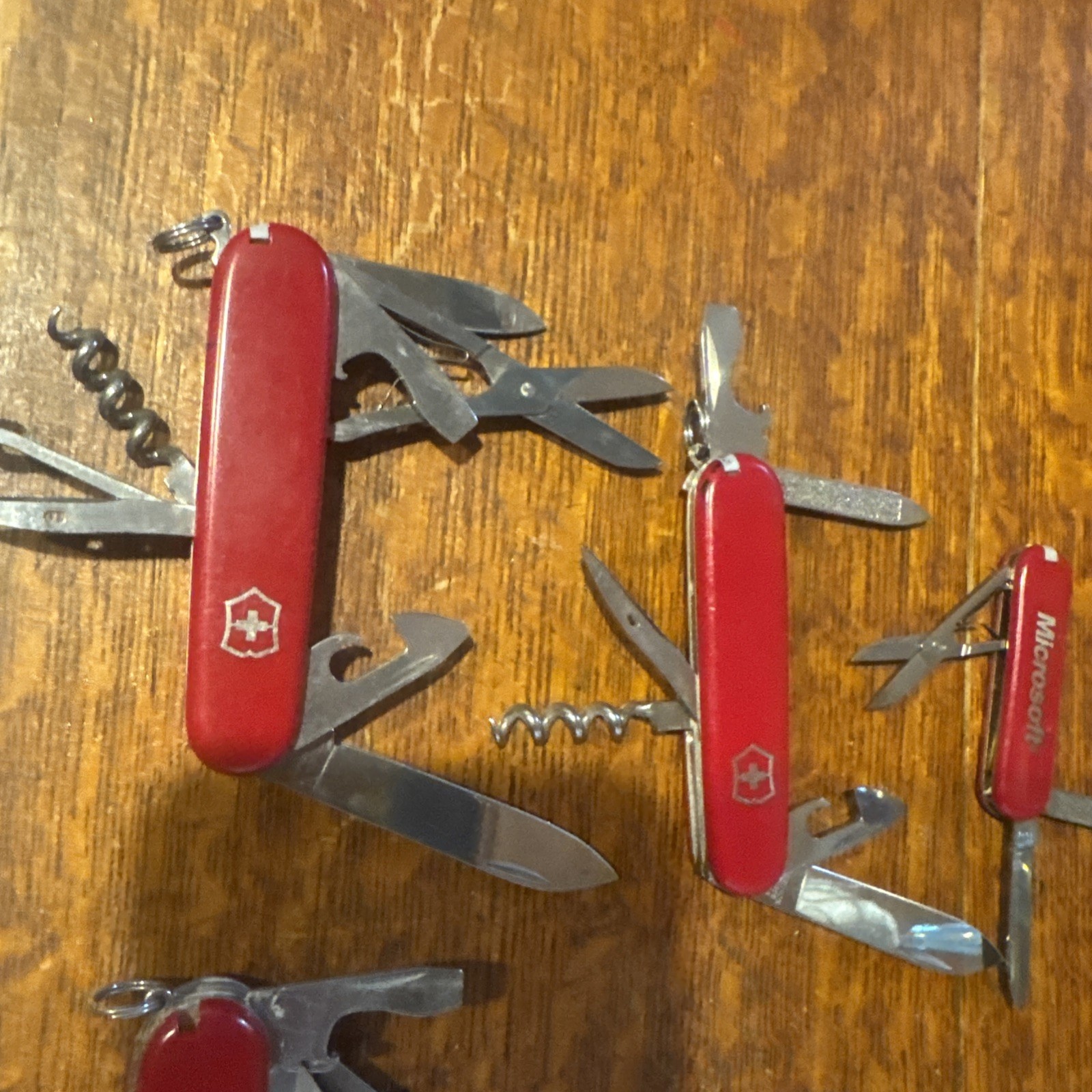 Victorinox Swiss Army Knives And Scissors Microsoft, Novell Collectors Lot