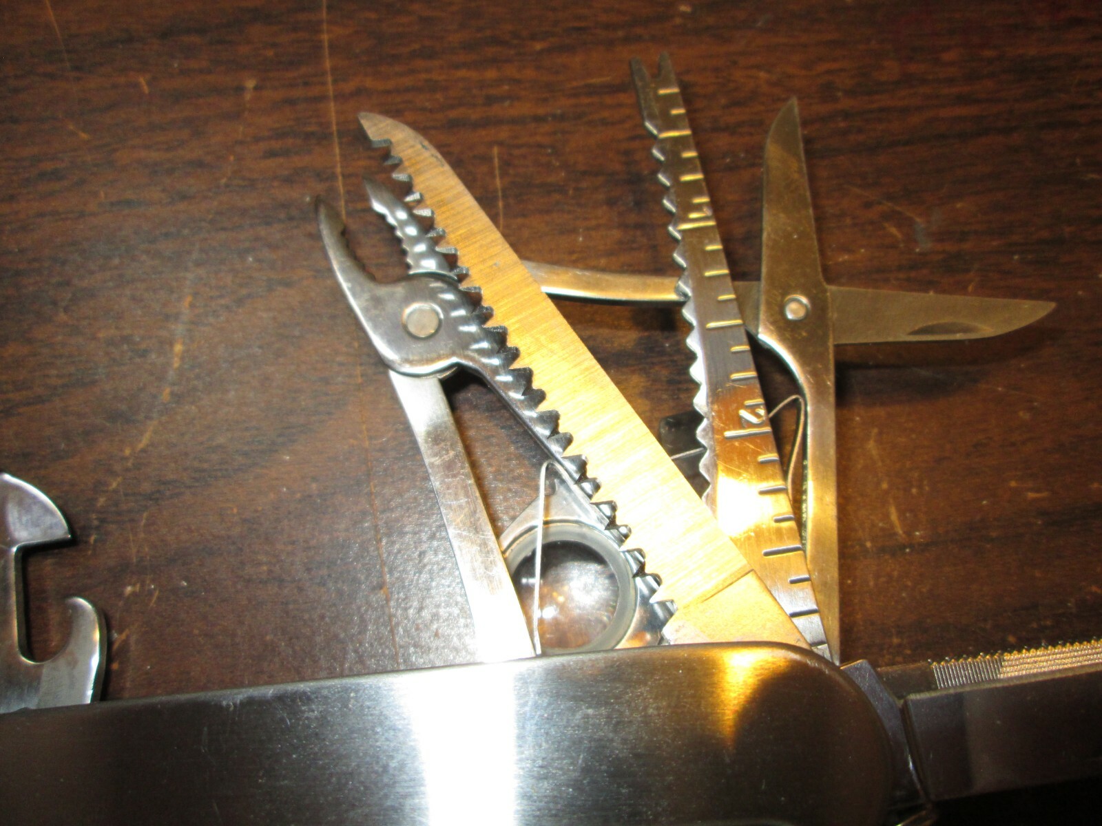 MULTIFUNCTION KNIFE – 14 FUNCTIONS – STAINLESS STEEL