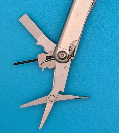 Leatherman Wave Plus + Multi-Tool! FAST SHIPPING! EXCELLENT