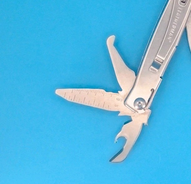 Leatherman Rev 3.8″ Multi-Tool, Stainless!