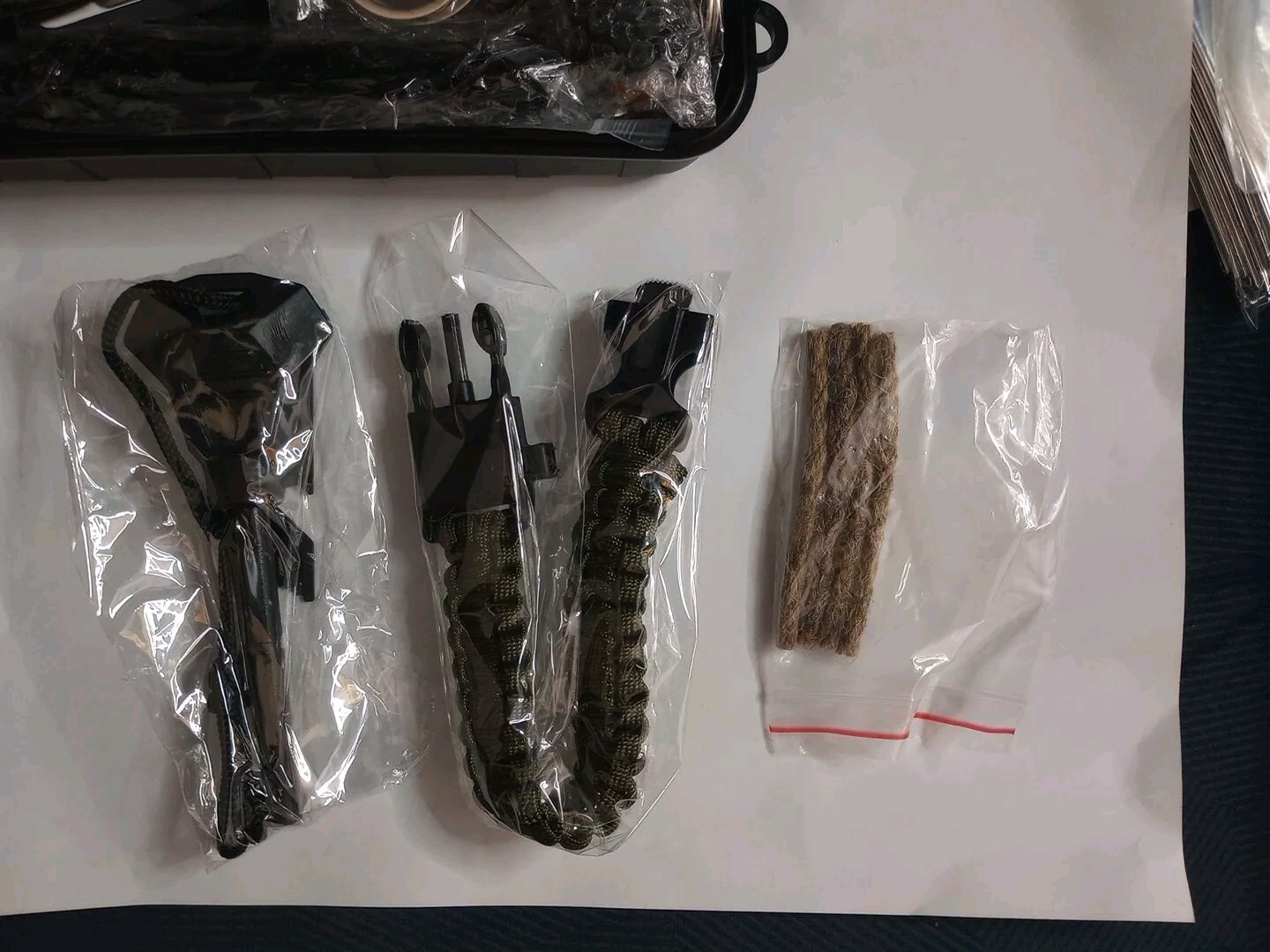 EILIKS SURVIVAL TOOL 24 PIECE SET