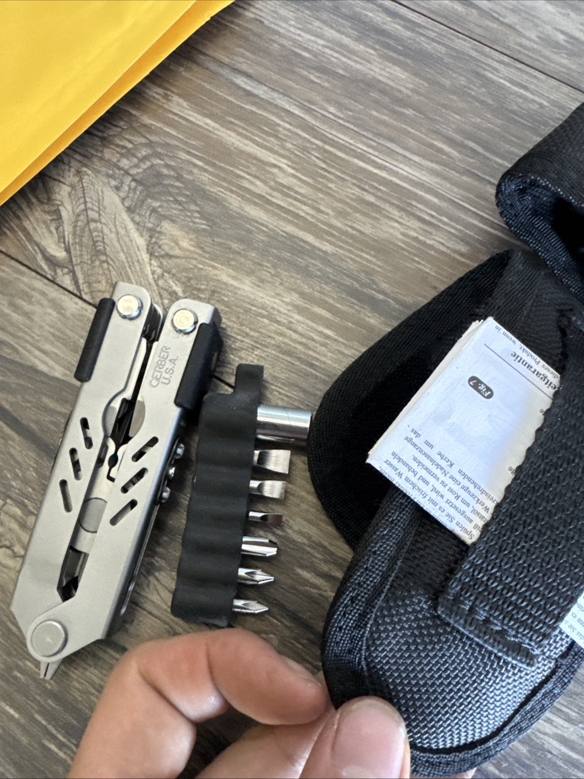 Gerber Fisherman MP400 Multi-Tool Nylon Sheath Discontinued Excellent USA