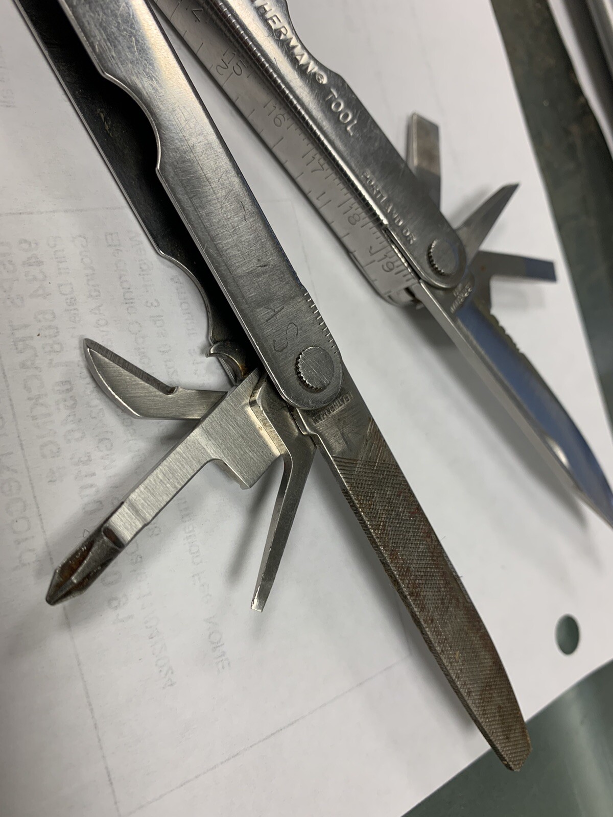 Vintage Leatherman Tool Multi-Tool Stainless Steel Knife Pliers Plus More