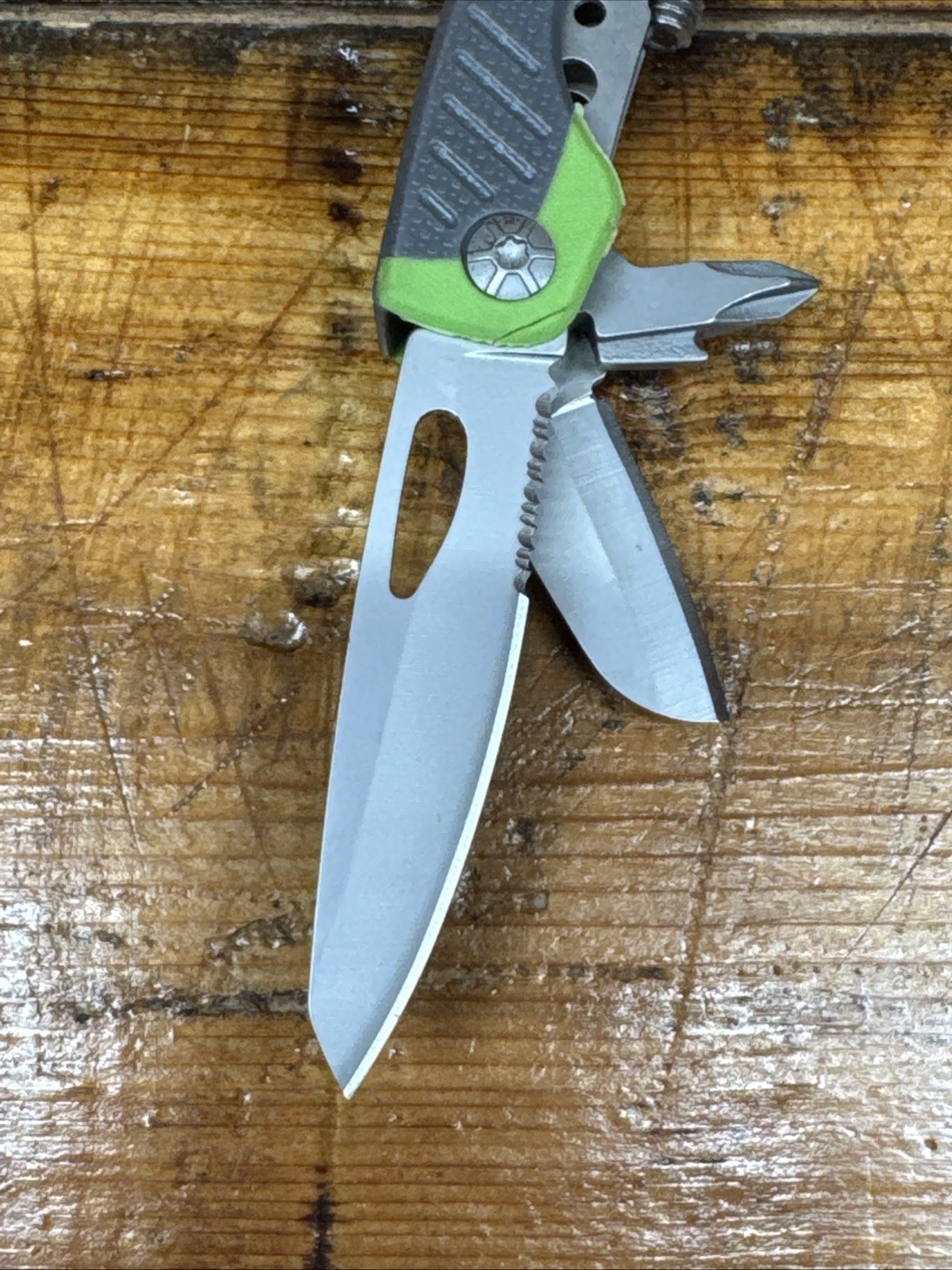 Gerber Steady MultiTool Pliers Knife Tools w/ Tripod for Smartphone Camera RARE