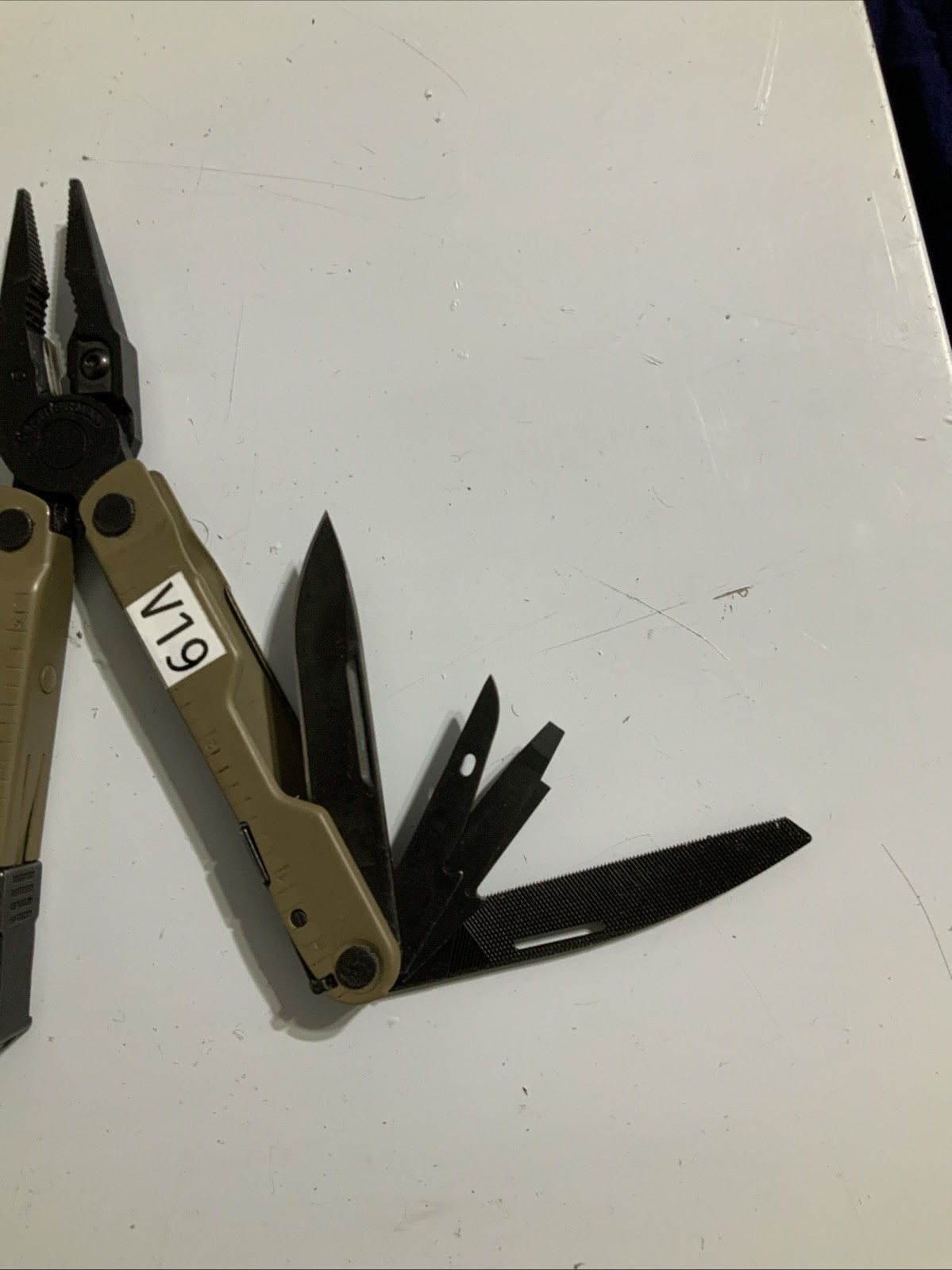Leatherman Rebar Multitool with Replaceable Wire Cutters Coyote Tan – V19