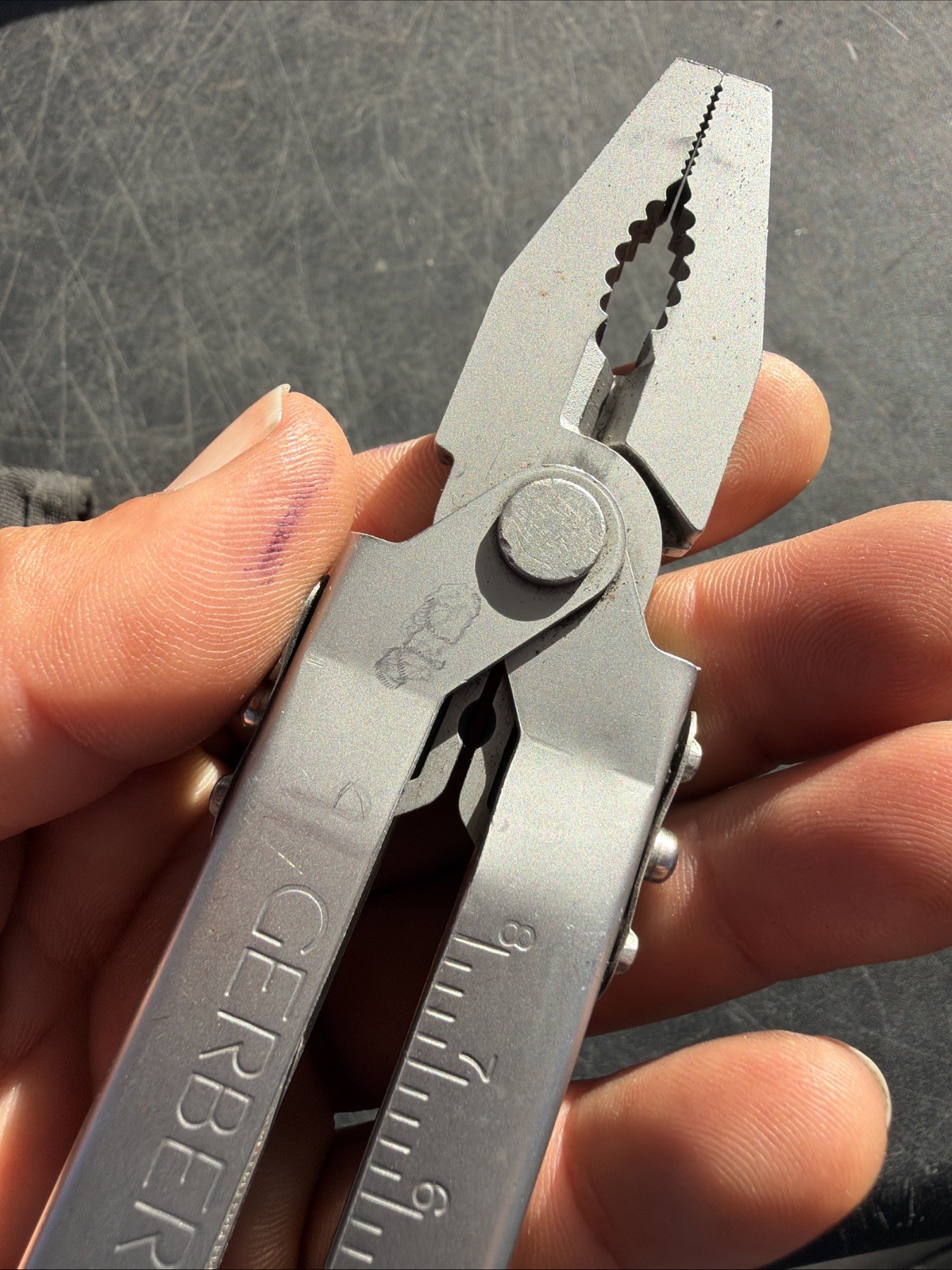 Gerber Multiplier MP600 ? Multi-Tool Silver Needle Nose Pliers 🔥