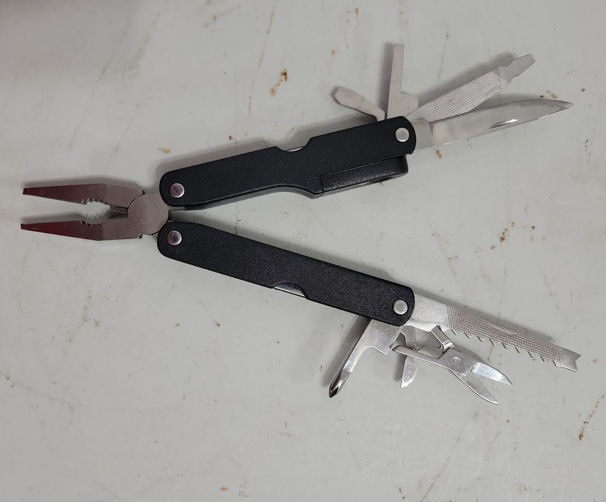 Pocket Multi Tool Knife Multi Function Pliers w/ Sheath Outdoor Survival