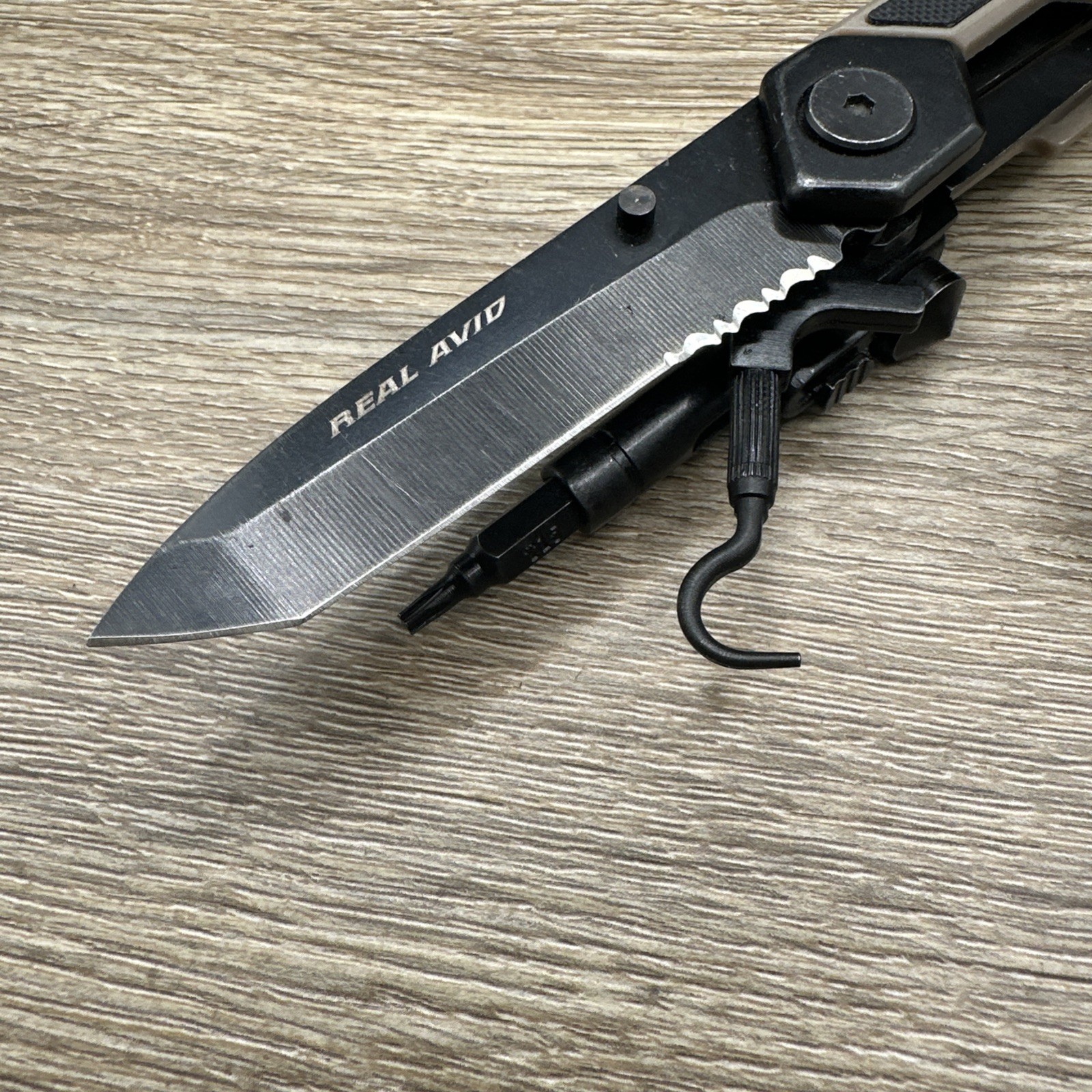 Real Avid Multi-Tool AR15 Hunting Rifle Tool Pliers Knife More!